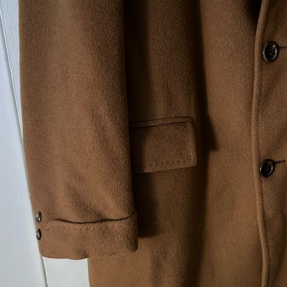 Wardman Park/Klopfenstein’s Leslie Hughes coat - Picture 4 of 6